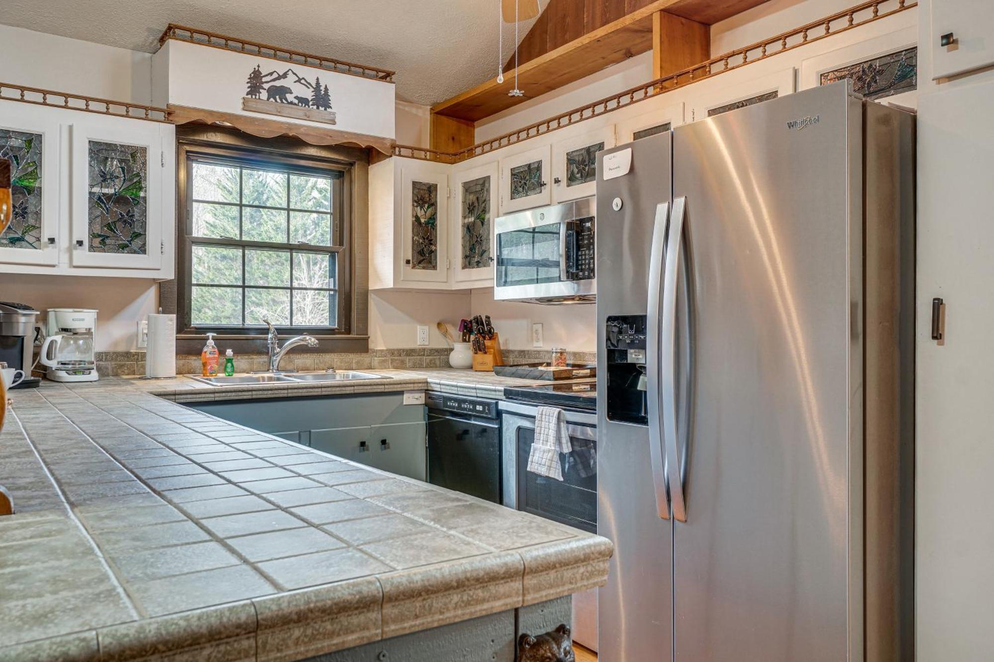 Charming Cabin With Fire Pit And Decks About 7 Mi To Helen Sautee Nacoochee ภายนอก รูปภาพ
