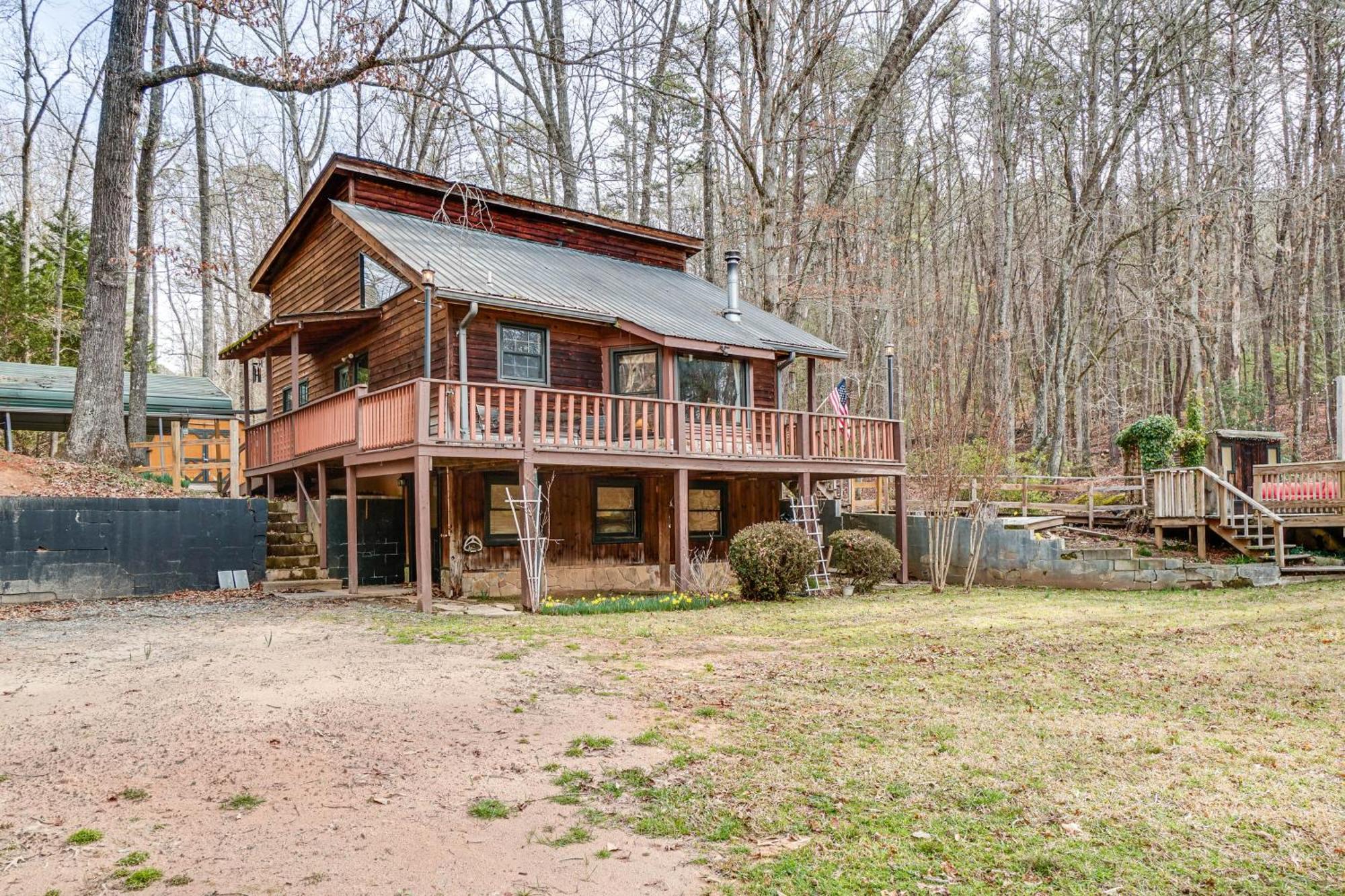 Charming Cabin With Fire Pit And Decks About 7 Mi To Helen Sautee Nacoochee ภายนอก รูปภาพ